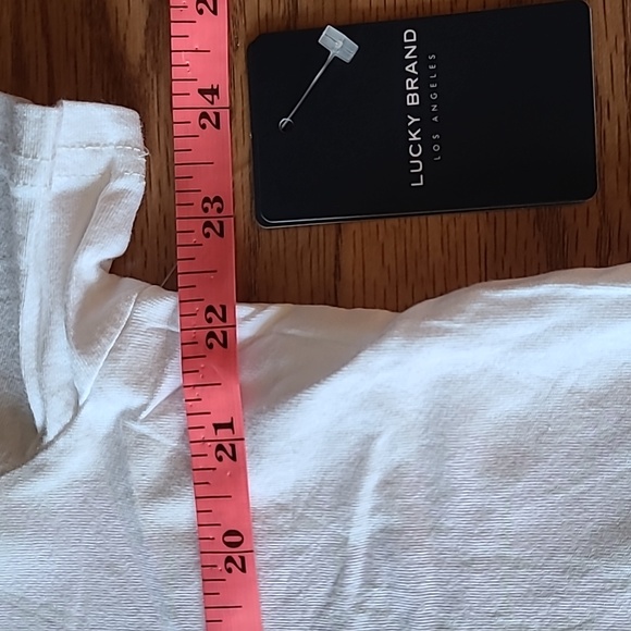 Lucky Brand Naturally Lucky Boyfriend Tee Size Large - Picture 13 of 16